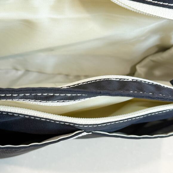 Sherpani Crossbody Messenger Bag Black Green Yellow Gray - Picture 8 of 9